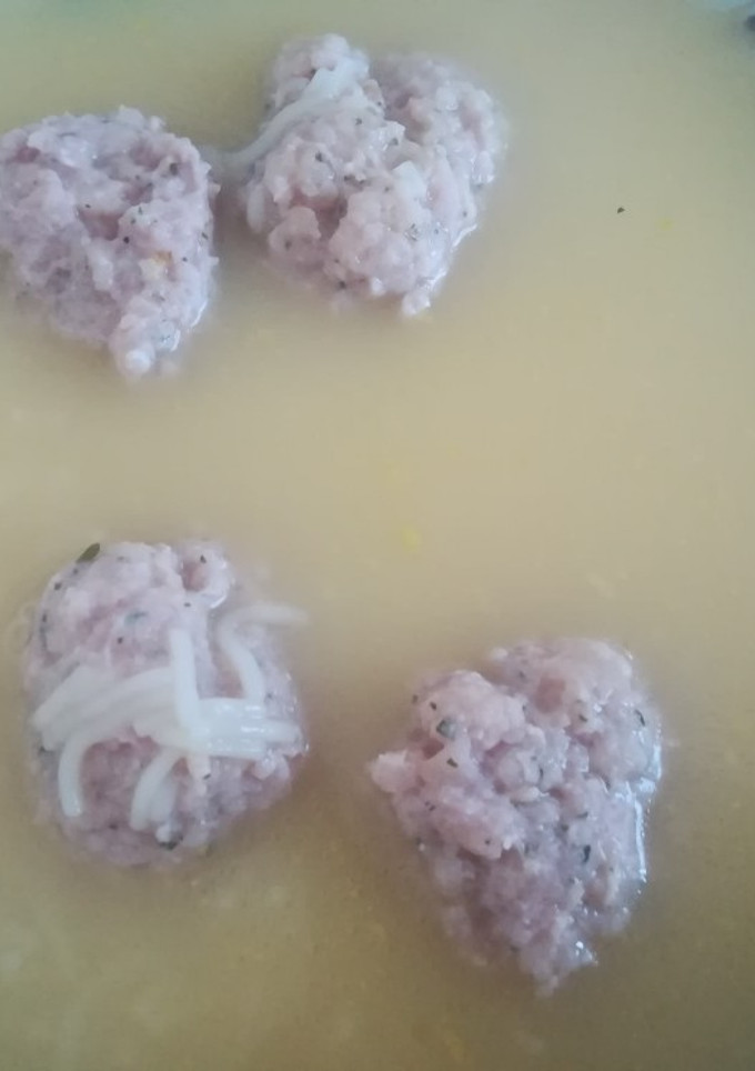 Una foto de Sopa de albóndigas express