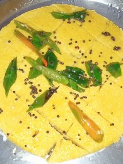 बेसन ढोकला (Besan dhokla recipe in hindi) रेसिपी मुख्य फोटो