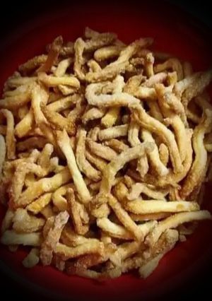 গুড়ের খুরমা বা মুরালি রেসিপির প্রধান ছবি