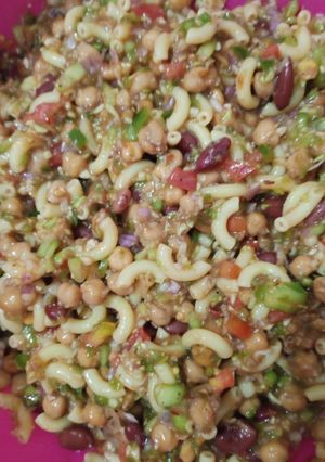 A picture of Mecroni Salad.