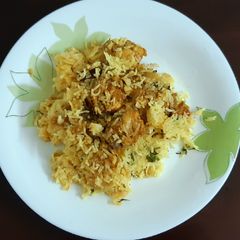 A picture of Chicken Biriyani.