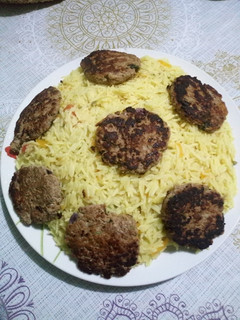 صورة لوصفة رز بالكفتة ساهل ماهل