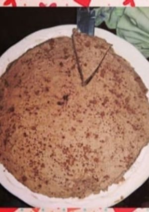 A picture of Chocolate mousse cake 🍰.