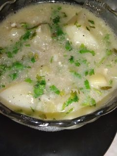 लौकी की सब्जी (lauki ki sabzi recipe in Hindi) रेसिपी मुख्य फोटो