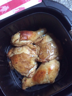 Una foto de Pollo asado en freidora de aire clean