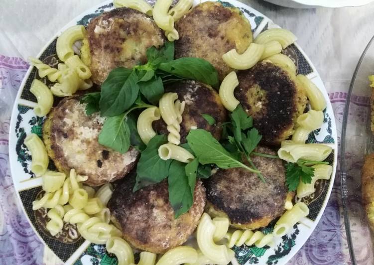 كبة بطاطا ورز محشيه بجبن المثلثات