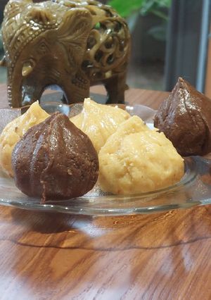 A picture of Instant mava modak.