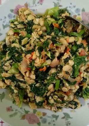 Foto resep Tumis Tempe penyet dengan Daun Pepaya Kemangi pedas