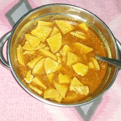 A picture of Calocasia / Musa paradisica/ Banda Arbi curry.