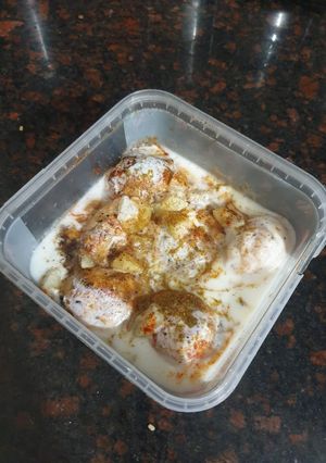 A picture of Delicious dahi balle.