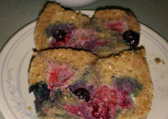 Steps to Prepare Gordon Ramsay Triple-berry Quick Muffin (from All-purpose Baking Mix)