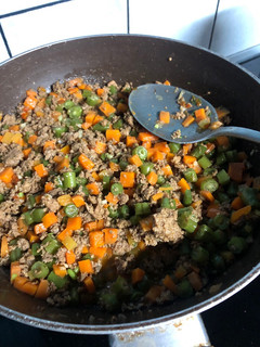 Una foto de Picadillo de Vainica con molida de pollo