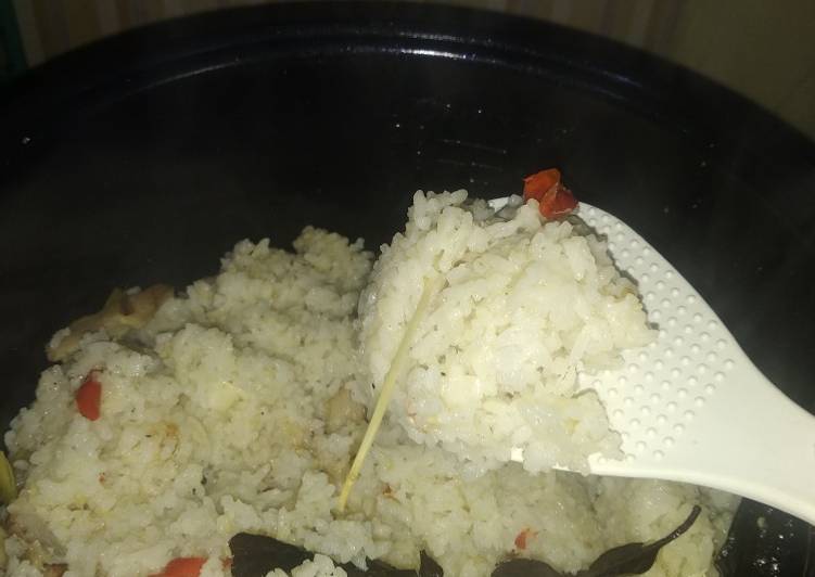 Resep Nasi Liwet Rice Cooker / Magic Com, Menggugah Selera