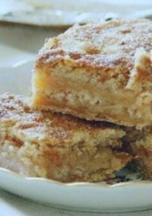 Bolgár 3 bögrés almás recept fotója