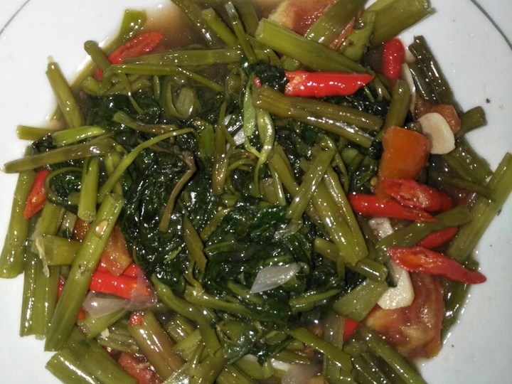 Langkah Gampang Menyiapkan Resep Tumis Kangkung Saos Tiram yang Bikin Ngiler Anti Ribet, Bisa Manjain Lidah