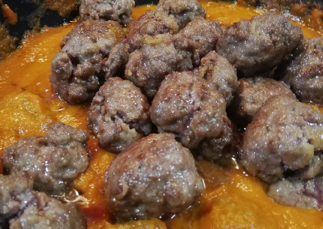 Albóndigas en salsa con brandy