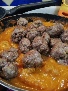 Una foto de Albóndigas en salsa con brandy