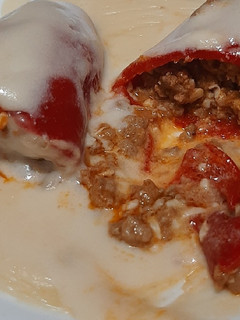 Una foto de Pimientos del piquillo rellenos de carne