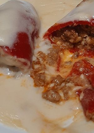 Una foto de Pimientos del piquillo rellenos de carne