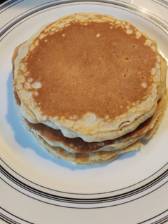 Una foto de Pancake o tortitas caseras Súper fáciles de hacer