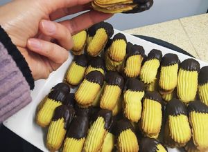 Una foto de Masas Alemanas con manga pastelera. 🥰🥰🥰