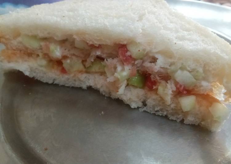 Recipe of Speedy Veg sandwich