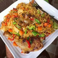 A picture of Stir fry minced Noodles.