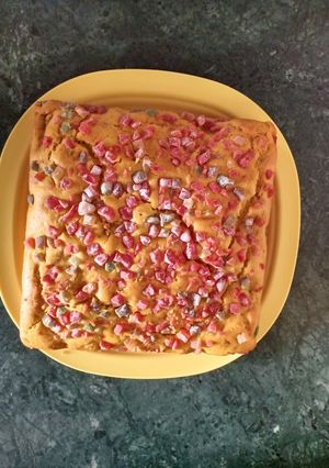 ઘઉં ના  લોટની ટૂટી ફૂટી કેક (wheat flour tutti futti cake) રેસીપી મુખ્ય ફોટો