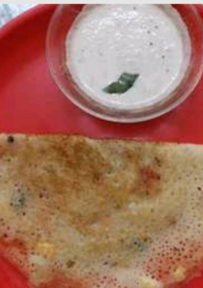 தேங்காய் சட்னி ரவா தோசை செய்முறை முக்கிய புகைப்படம்