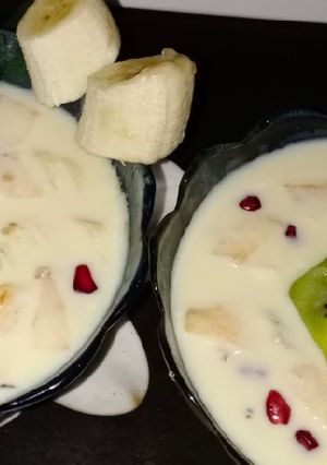 A picture of Fruit custard.