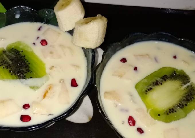 How to Prepare Homemade Fruit custard