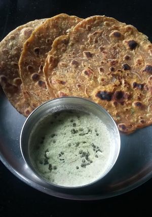 A picture of Mix flour paratha.
