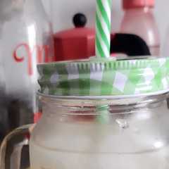 Una foto de Limonada de 3 ingredientes facilísima y deliciosa😋