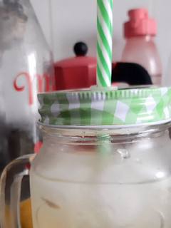 Una foto de Limonada de 3 ingredientes facilísima y deliciosa😋