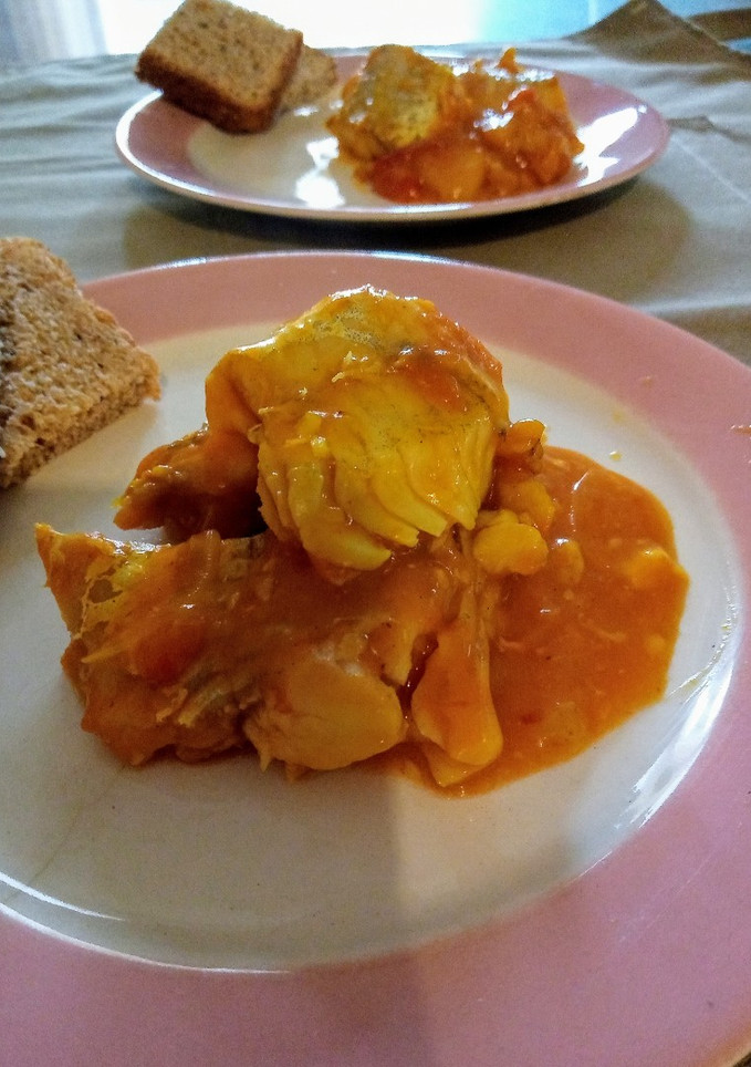 Una foto de Merluza al curry
