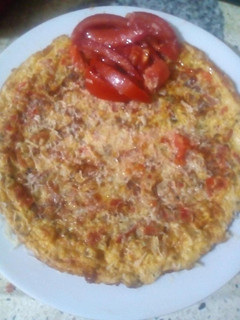 Una foto de Tortilla de tomate y morrón