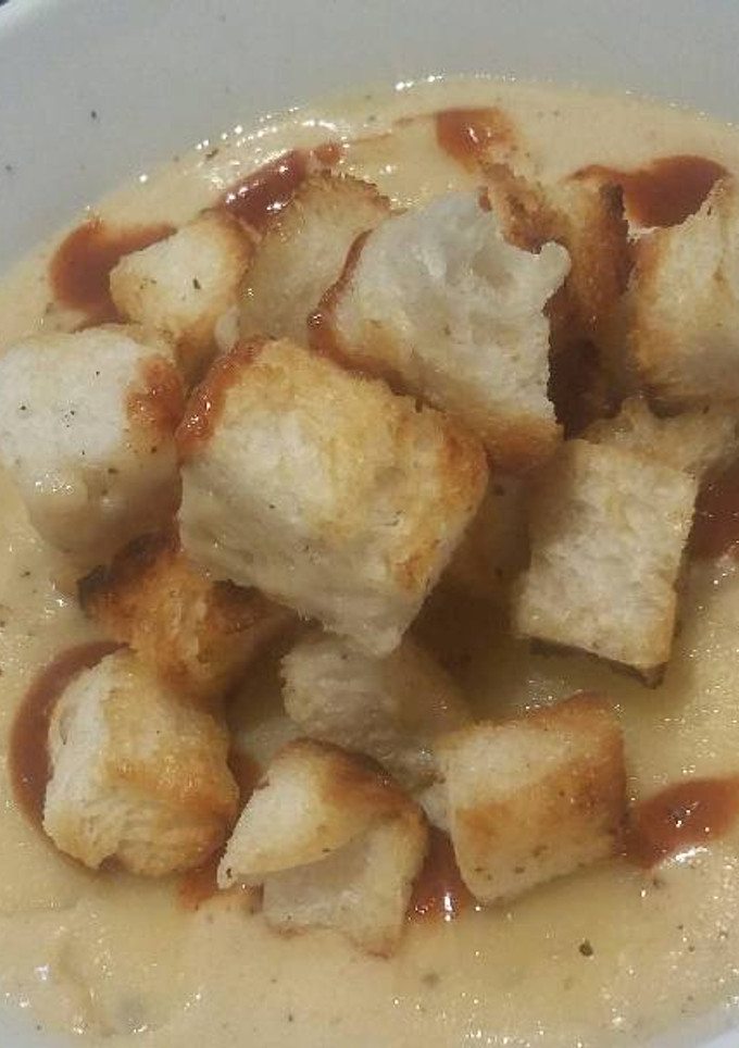 Una foto de Sopa crema de cebolla y papa
