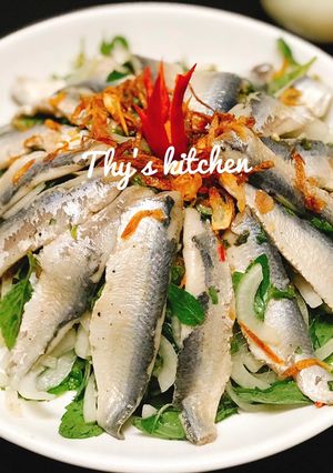 Hình của món Gỏi Cá Trích.