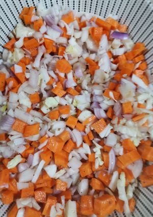 A picture of Mixed Salad.
