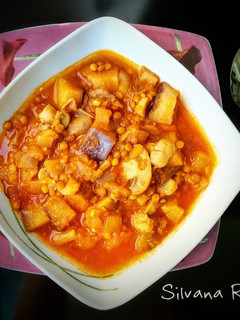 Una foto de 86.🍲Lentejas veganas con berenjena, calabizo y tandoori🍆