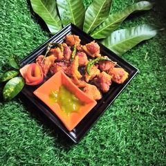 A picture of Raw mango pakoda.