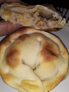 Una foto de 🥟Empanadas de humita y atún especiales ☺ 🌽🌽 🥫🥟