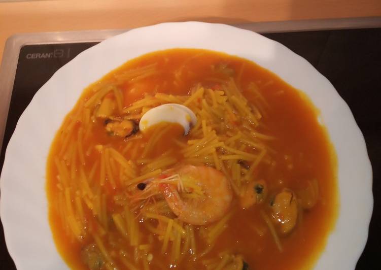 Cazuela de fideos y pescado en MC