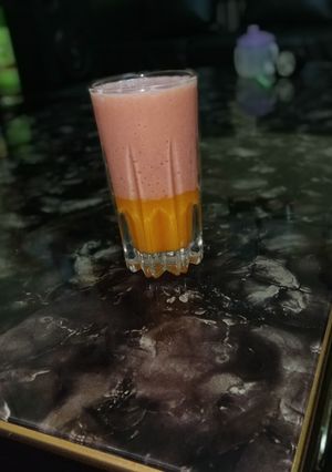 A picture of Banana mango juice.