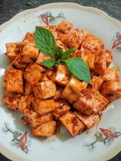 Hình của món Đậu khuôn chiên sốt ớt hàn.