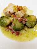 Pechuga de pavo con coles de Bruselas y jamón