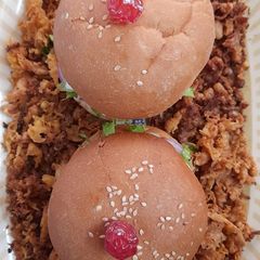 A picture of Desi Burger.
