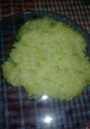 Una foto de Arroz amarillo súper fácil