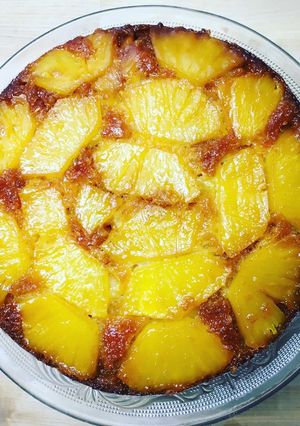 Une photo de Gâteau renversé ananas noix de coco