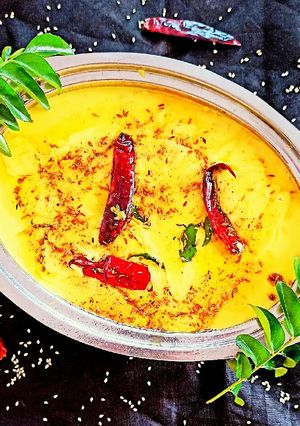 राजस्थानी प्याज़ की कढ़ी (Rajasthani pyaz ki kadhi recipe in Hindi रेसिपी मुख्य फोटो